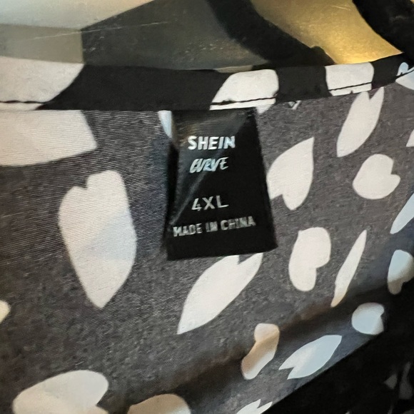 SHEIN dress size 4XL - Picture 3 of 6